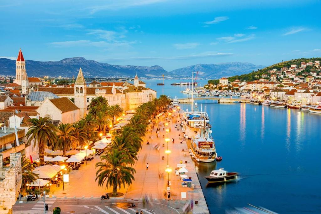 Mimoza Trogir Apartamento Exterior foto